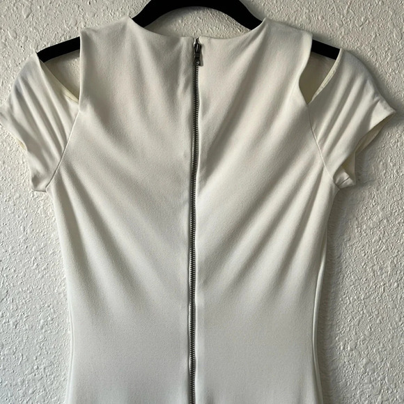 Alice + Olivia: White AIR Meya Cold Shoulder Dress Size 2 - Picture 7 of 9